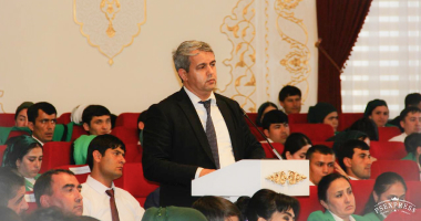 Вохурии Раиси Раёсати БДА ҶТ “Амонатбонк” бо кормандони филиалҳо ва марказҳои хизматрасонии бонкии БДА ҶТ “Амонатбонк” дар НТҶ